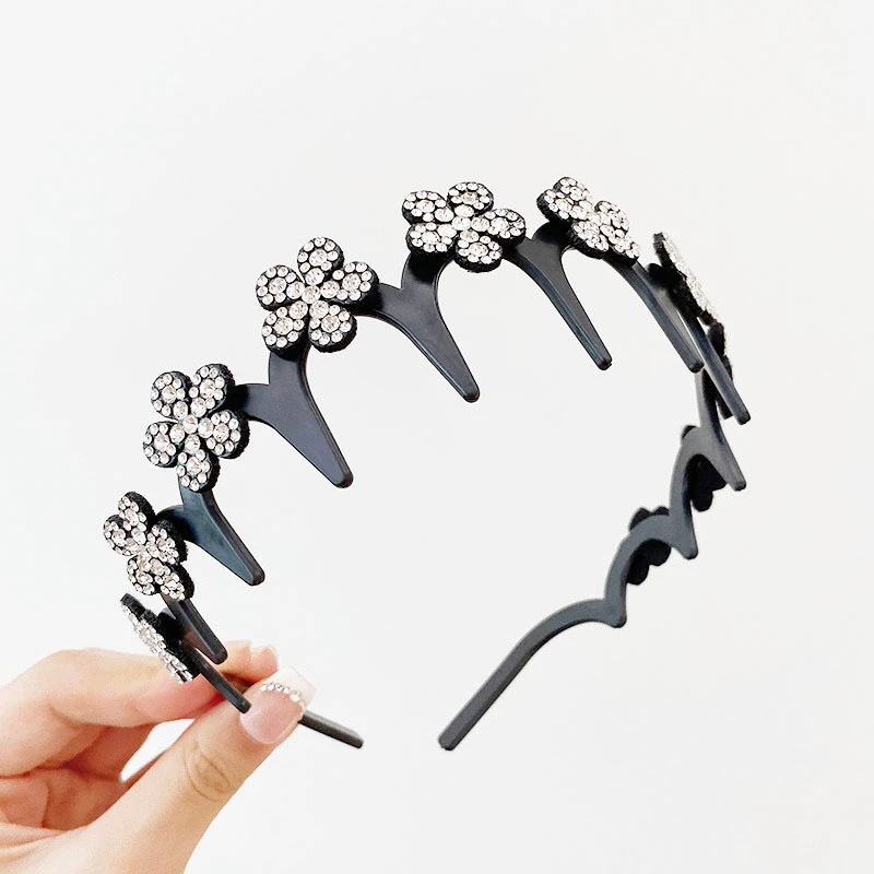 💥Wavy Crystal Headband- Lightweight Non-Slip Girly Feminine Hair Accessory, Sparkling Crystal-Accented Wave-Shape Band for Weddings & Everyday Wear, Girly Feminine Items