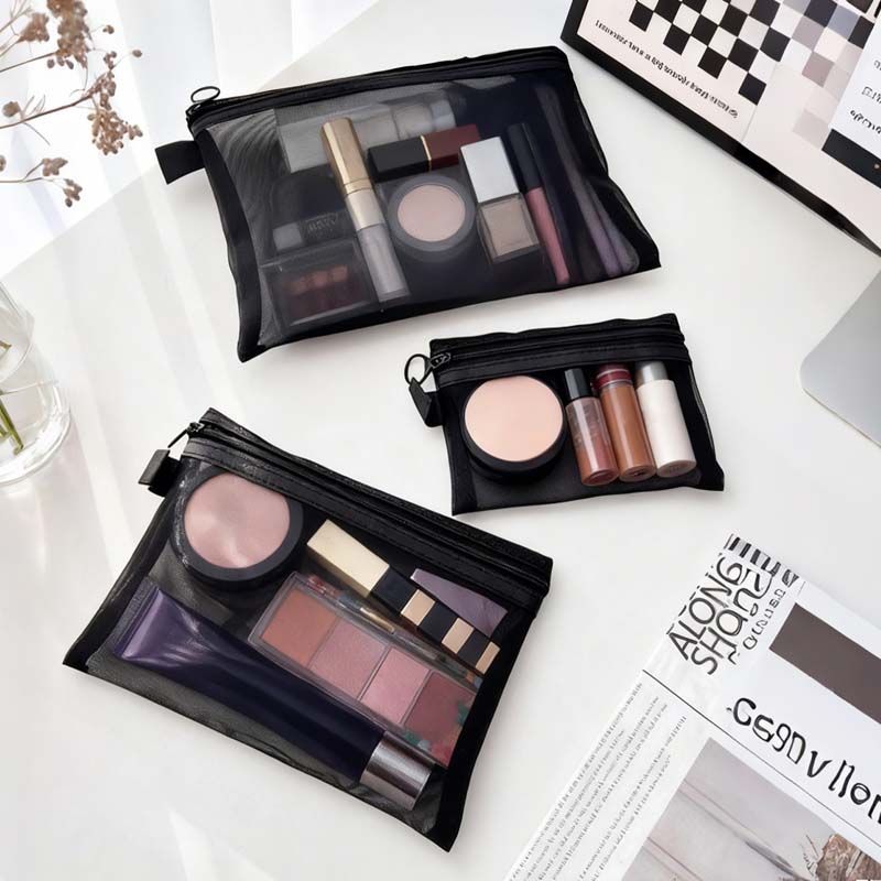 đ„ Portable Mesh Cosmetics Storage Bag