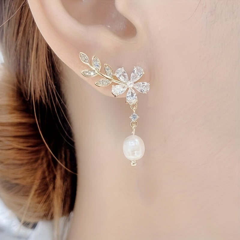 Zirconia flower and leaf pearl earrings✨✨✨