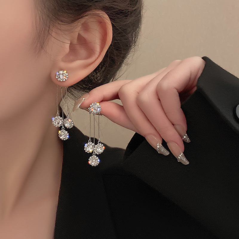 Round Diamond Earrings