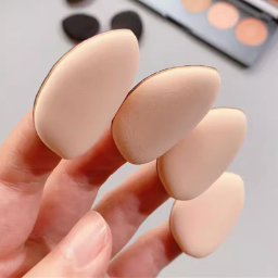Mini Fingertip Powder Puff for Detail Coverage