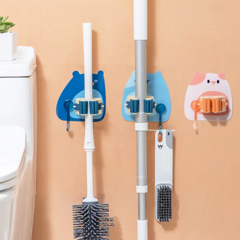 Powerful, traceless, punch-free mop clip with sticky hook