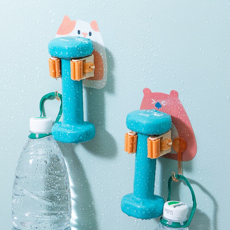 Powerful, traceless, punch-free mop clip with sticky hook